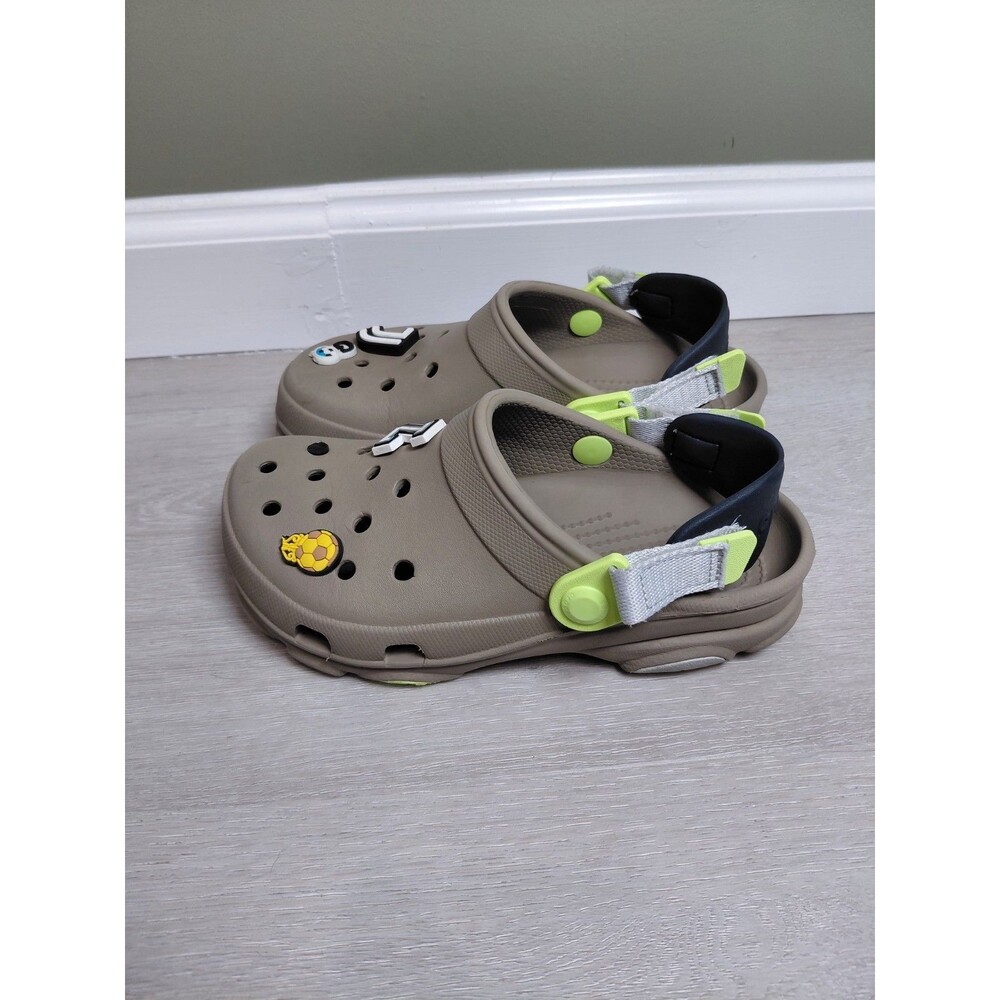Crocs Kids Classic All-Terrain Youth Size J2 Clogs Sandals Boys Light Brown